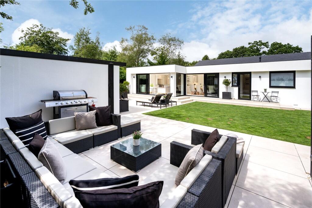 Additional image 23 of Springfield Avenue, Christchurch, Dorset, BH23