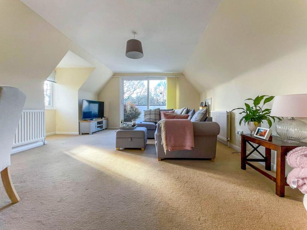 Additional image 14 of 2 Sea view Road, Walkford, Highcliffe