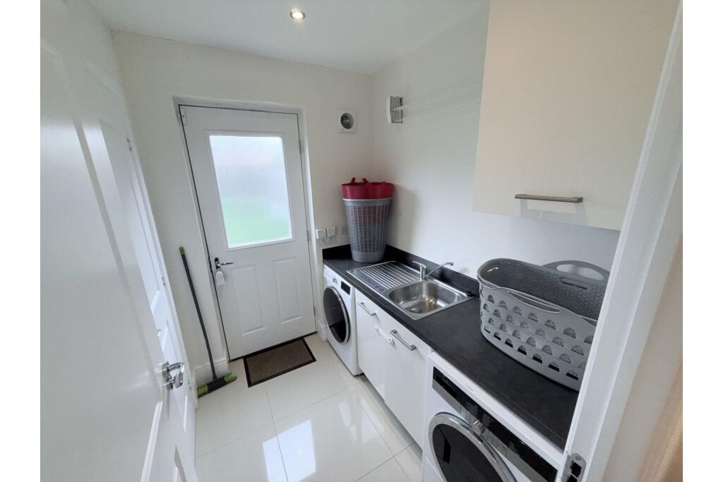 Additional image 9 of Bill Thomas Way, Rowley Regis, B65