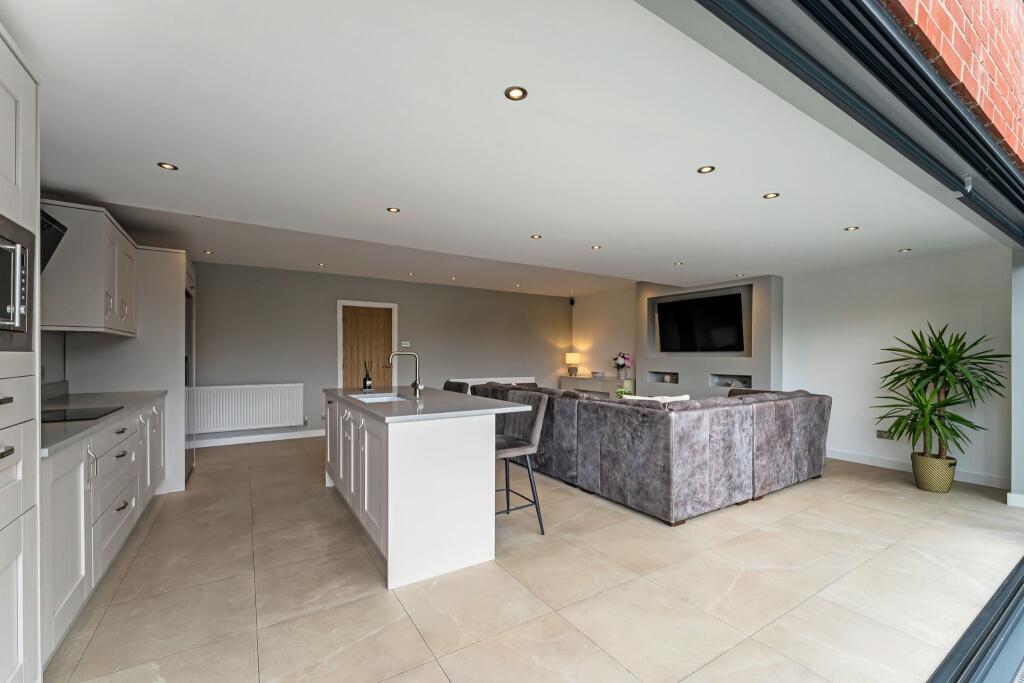 Additional image 17 of Hillside Avenue, Bromley Cross, Bolton, BL7