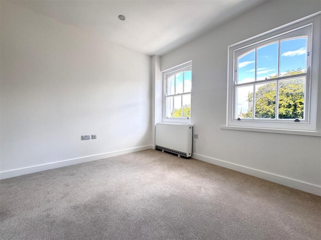 Additional image 9 of Hartington Place, Eastbourne BN21 3BG