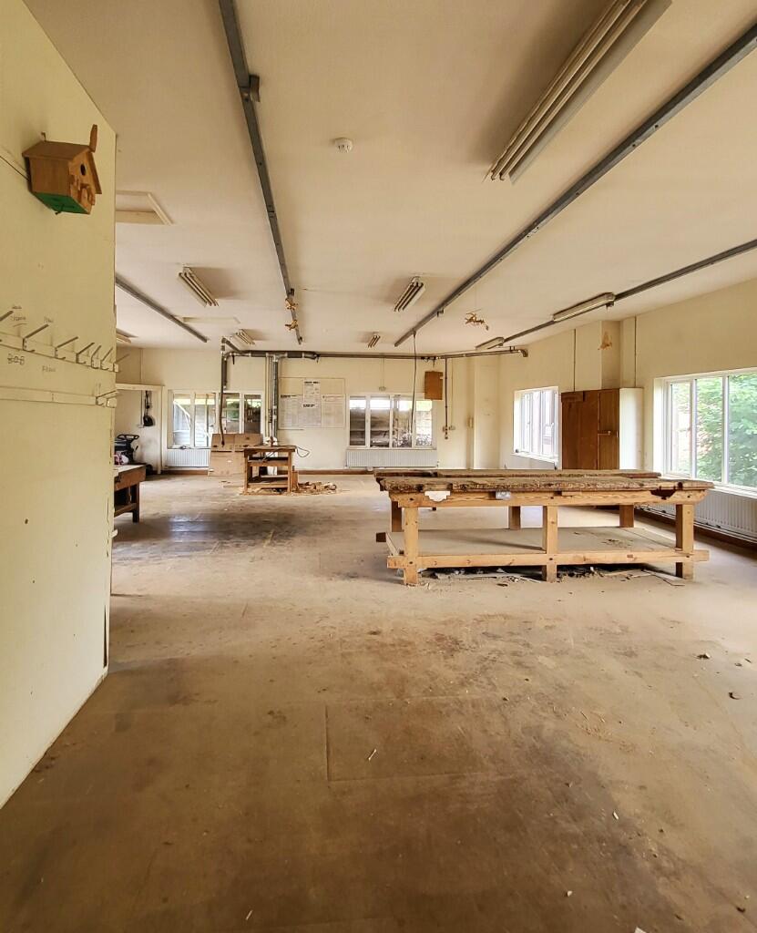 Additional image 2 of Freeman Close, BN18