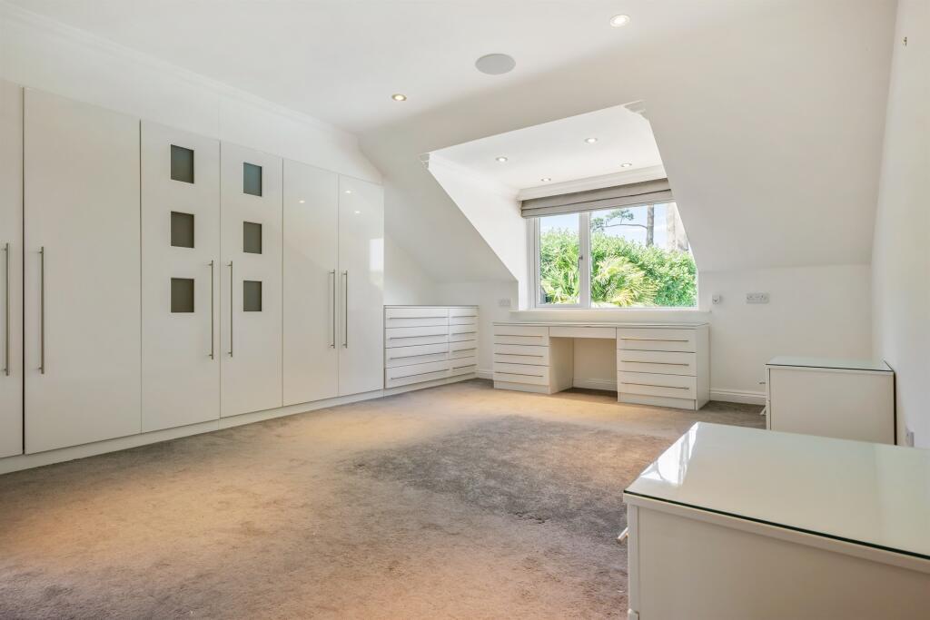 Additional image 15 of Broadstone