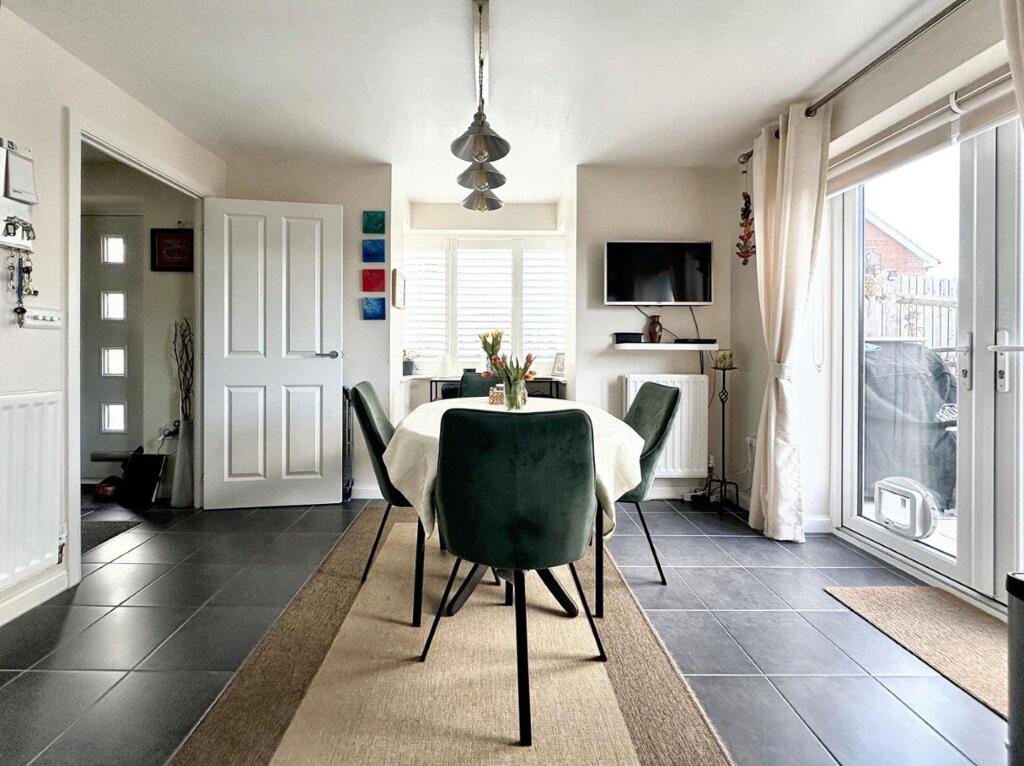 Additional image 9 of Gladys Avenue, Peacehaven, BN10 8FF