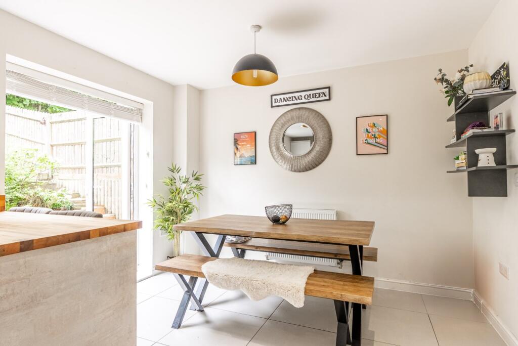 Additional image 9 of Neville Close, St. Albans, Hertfordshire, AL3