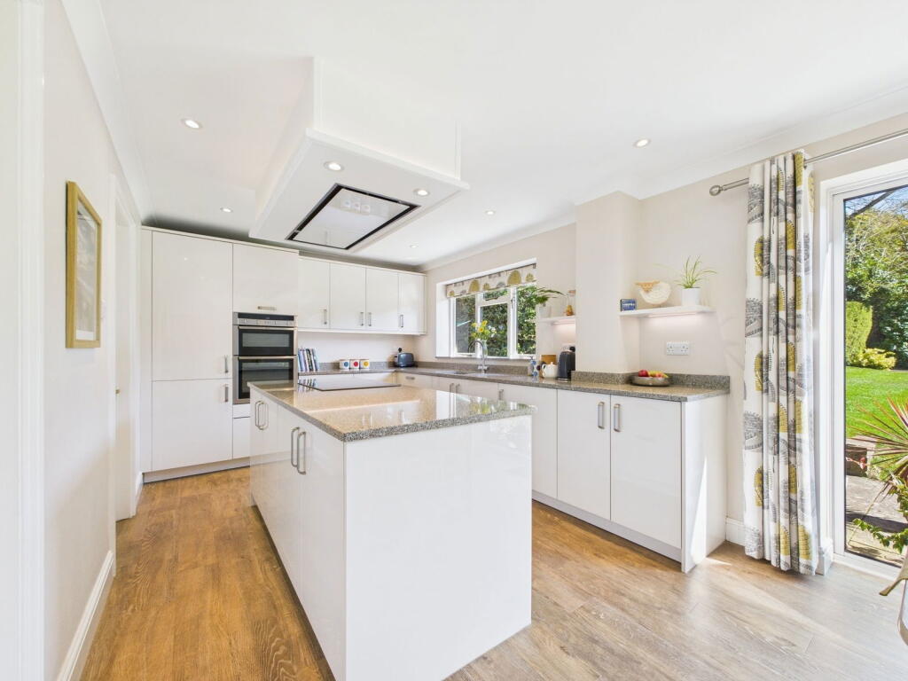 Additional image 23 of Fox Lea, Findon Village, Worthing BN14 0XB