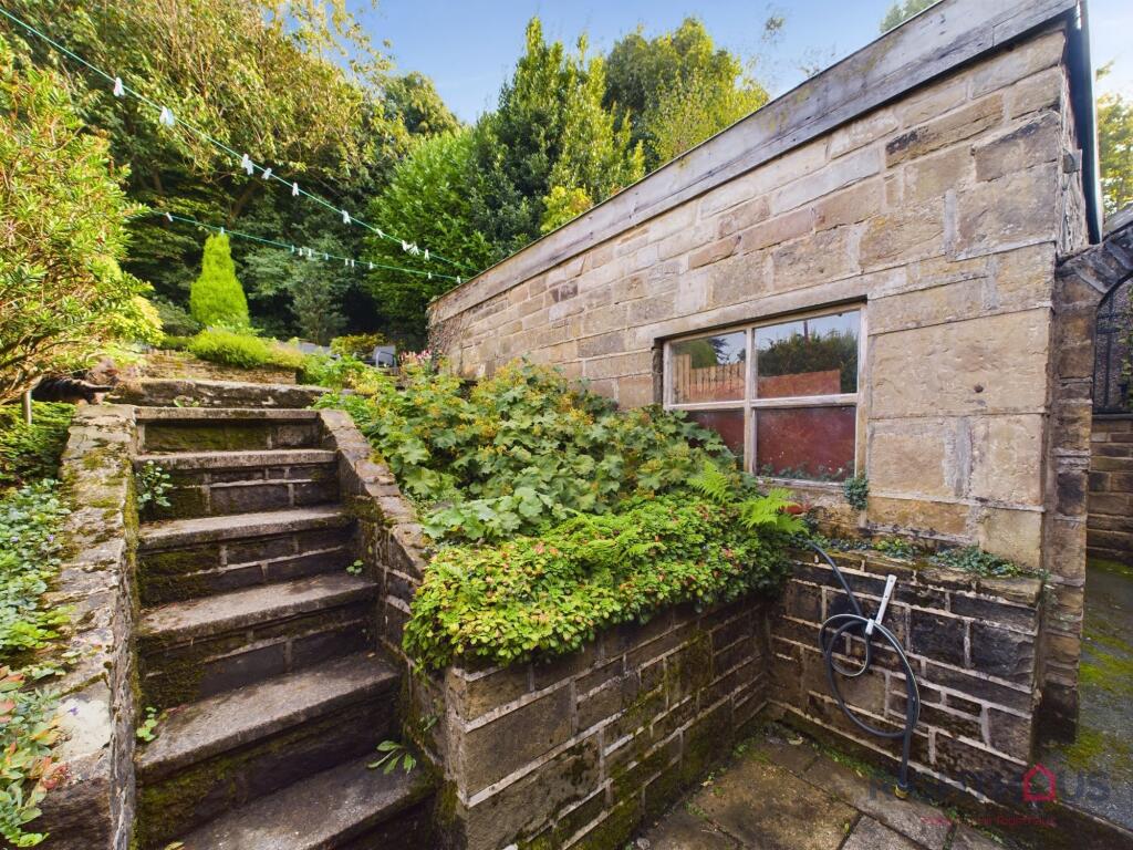 Additional image 21 of Ashtree Grove, Bradford, BD7