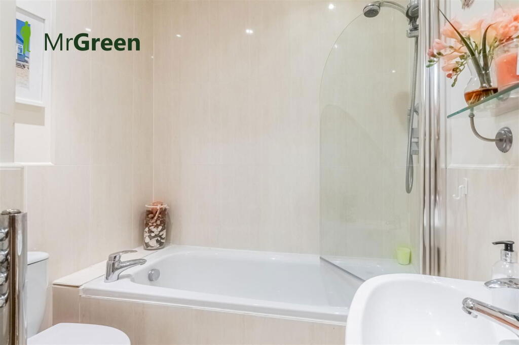 Additional image 12 of 19 Woodland Avenue, Bournemouth, BH5 2DJ