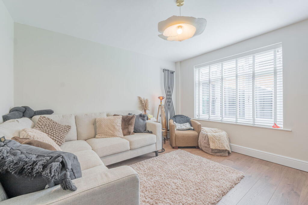 Additional image 12 of Thruxton Close, Redditch, B98 0JN