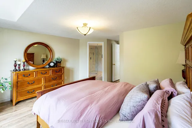 Additional image 20 of 576 Activa Ave