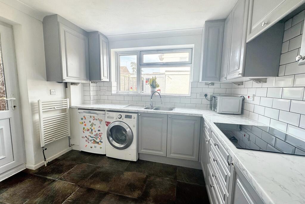 Additional image 8 of Verwood