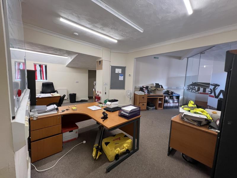 Additional image 16 of 331-333 Manchester Road, Westhoughton BL5 3JY