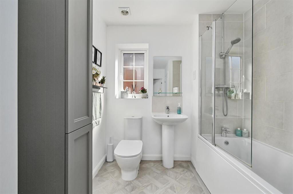 Additional image 11 of 21 Pendine Gardens, Lower Willingdon, Eastbourne