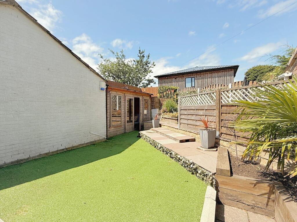 Additional image 19 of Cloverville Approach, Odsal, Bradford, BD6