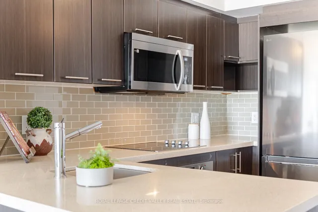 Additional image 9 of 565 Wilson Ave Unit W409