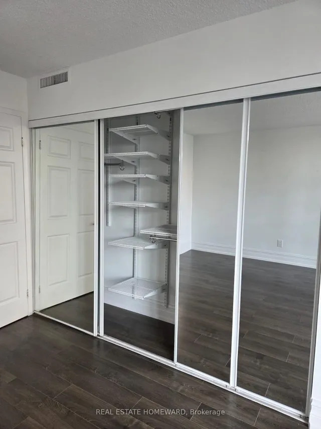 Additional image 23 of 409 Bloor St Unit 1101