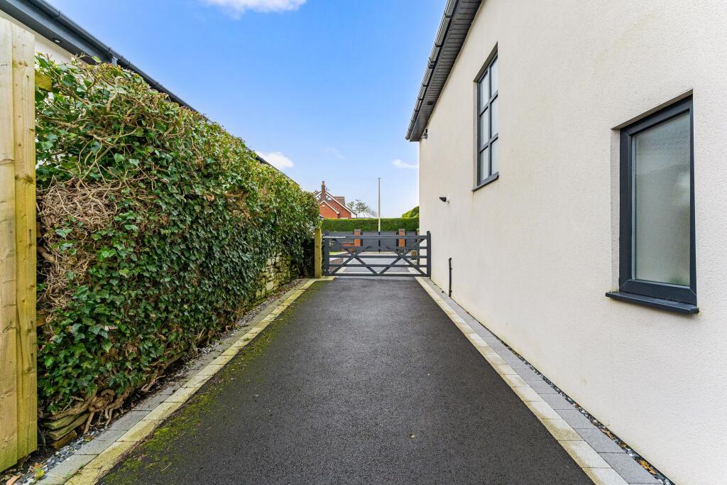 Additional image 51 of Hunt Fold House, Greenmount, BL8 4 - An Idyllic Setting for Family Life
