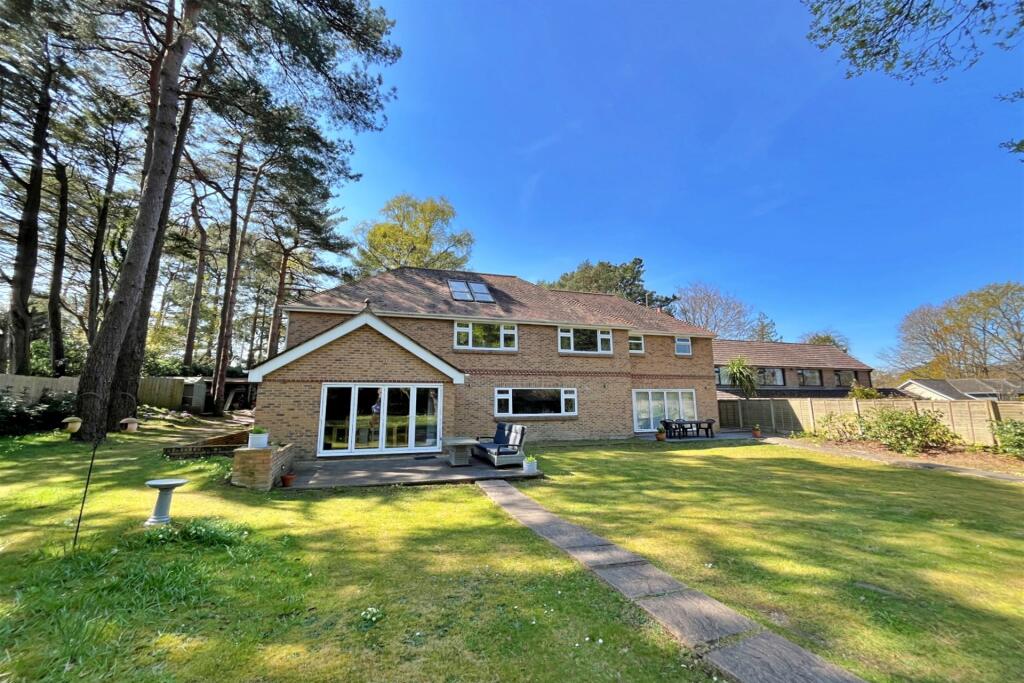 Additional image 30 of Broadstone