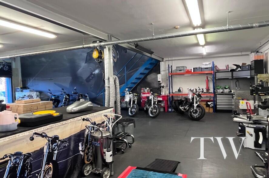 Additional image 9 of Unit 4, Jubilee Works, Vale Street, Bolton, BL2 6QT