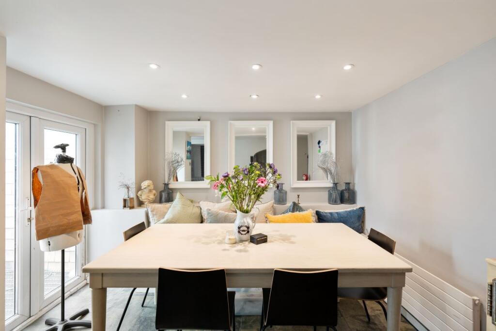 Additional image 9 of The Pool Flat, 117-118 Marine Parade, Brighton, East Sussex, BN2 1DD