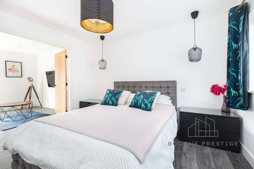 Additional image 40 of St Albans Ave, Queens Park