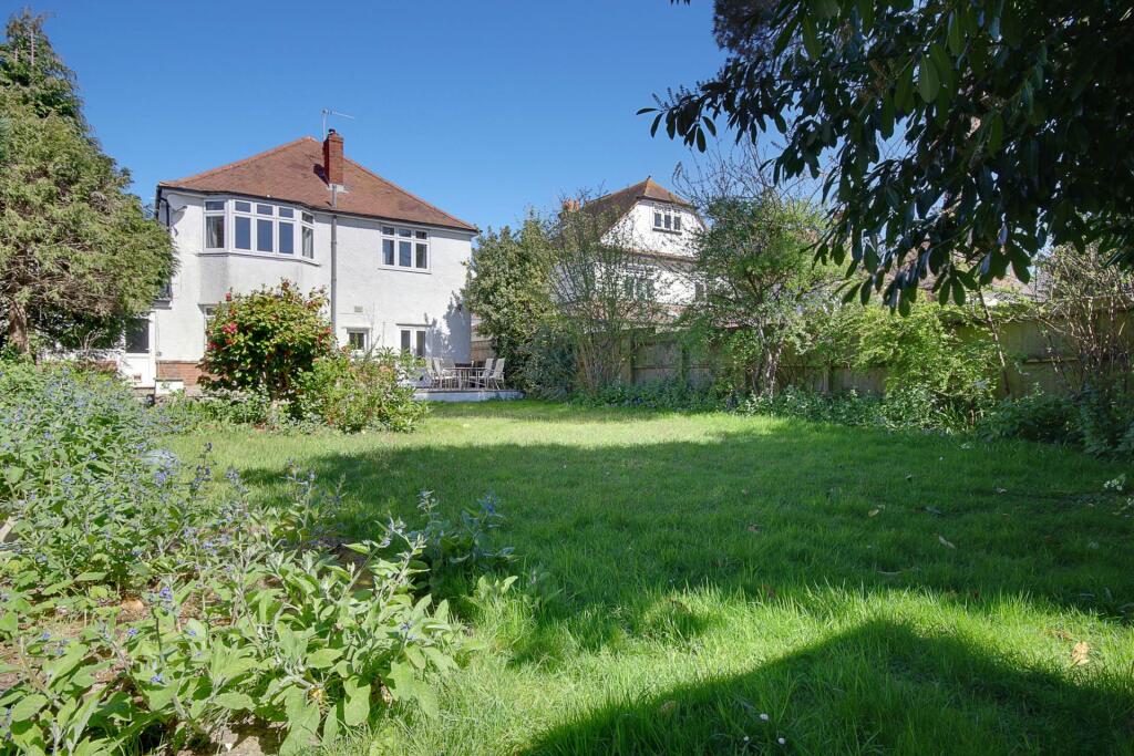 Additional image 10 of Richmond Park Avenue, Queens Park, Bournemouth BH8 9DR