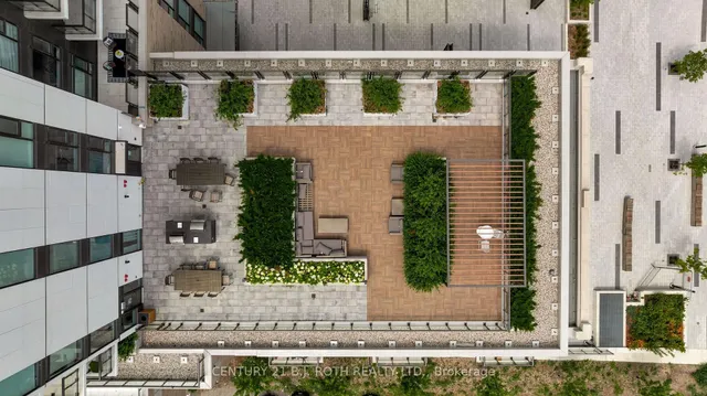 Additional image 29 of 85 Duke St Unit 1507