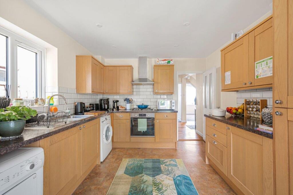 Additional image 3 of Central Avenue, Telscombe Cliffs, BN10 7LY