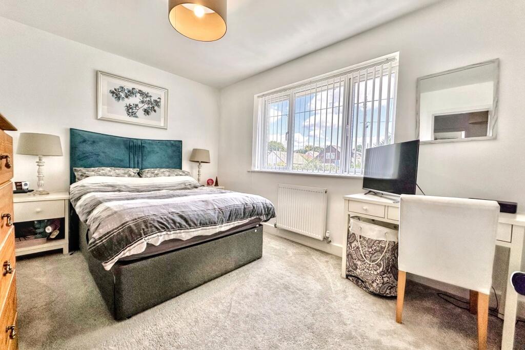 Additional image 5 of Upton