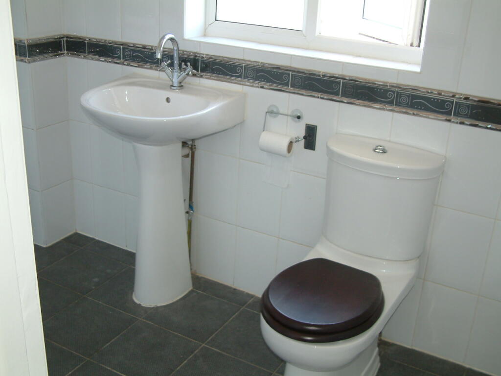 Additional image 13 of 5 bedroom Semi Detached House in Bournemouth