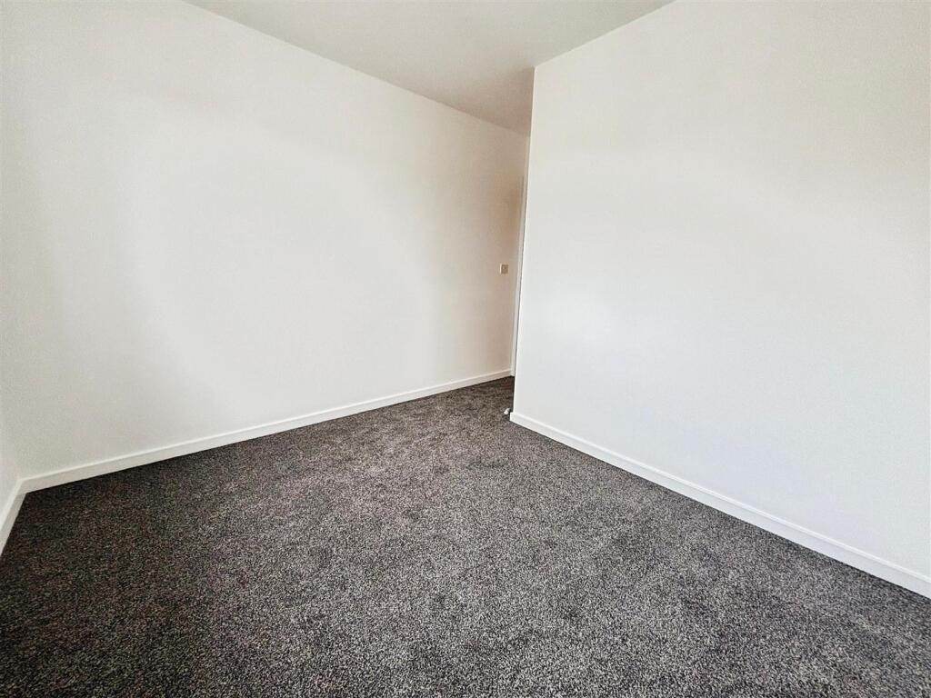 Additional image 7 of Chartwell Drive, Bradford, BD6 3DA