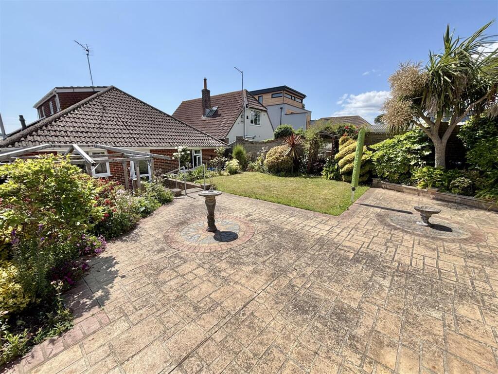 Additional image 23 of Lake Drive, Hamworthy