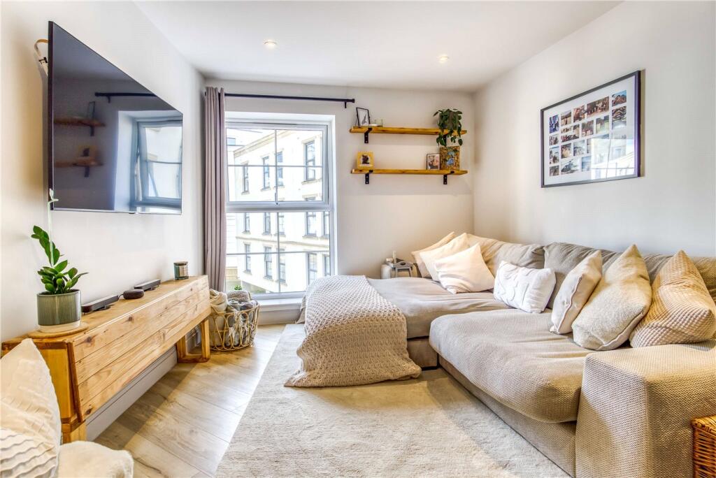 Additional image 6 of Commercial Road, Poole, Dorset, BH14