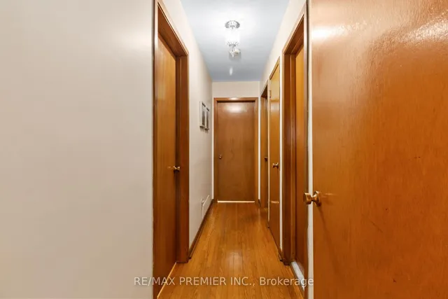 Additional image 20 of 28 Futura Dr