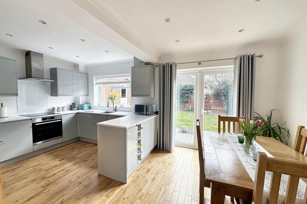 Additional image 18 of Verwood