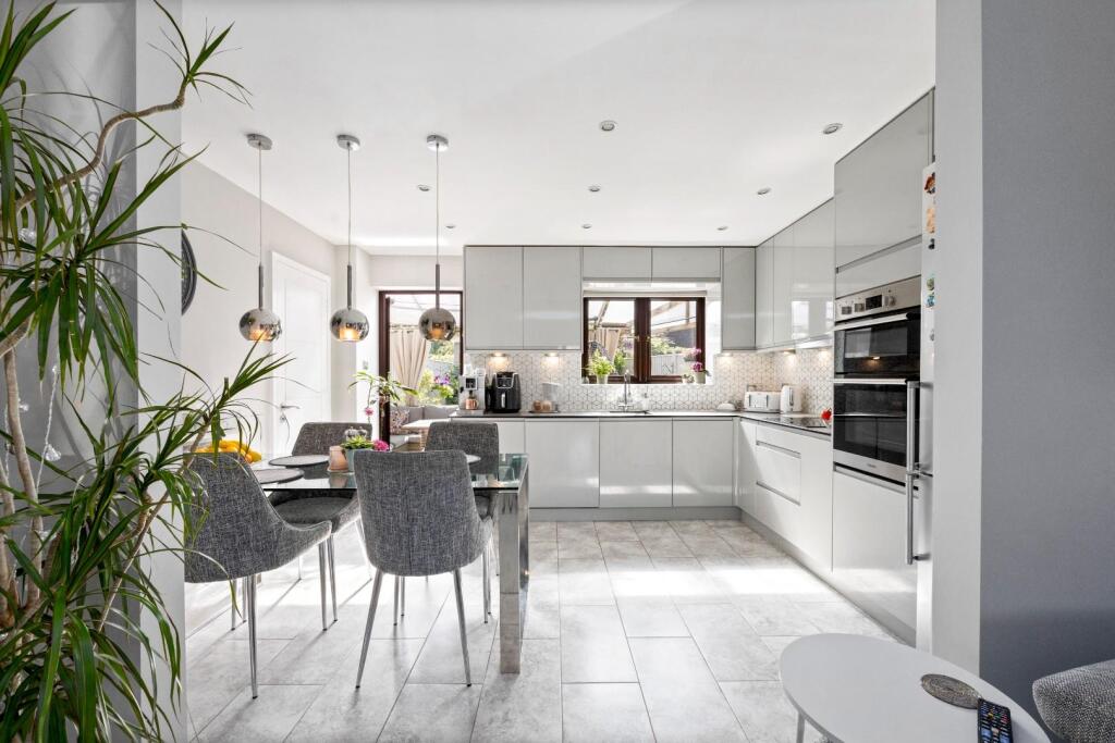 Additional image 30 of Hurstfield, Lancing