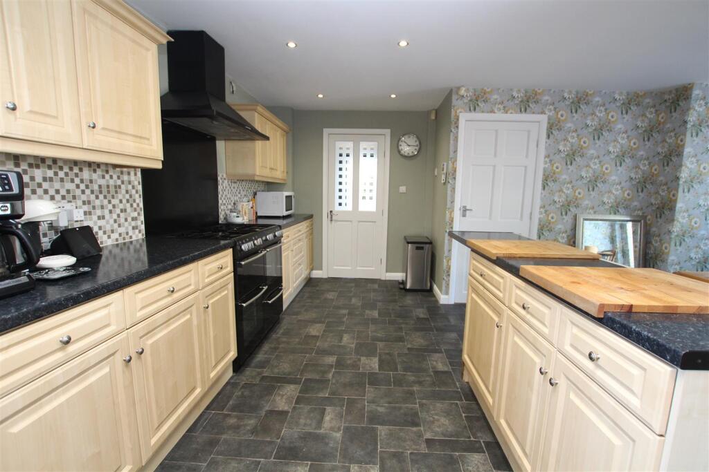 Additional image 9 of Tabbs Lane, Scholes, Cleckheaton