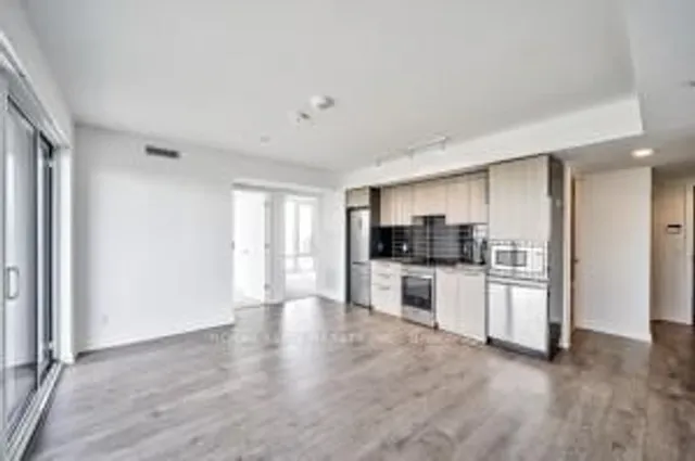 Additional image 10 of 501 Yonge St Unit 4902