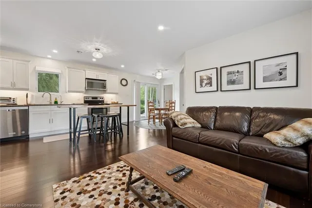 Additional image 25 of 882-888 Fairway Rd