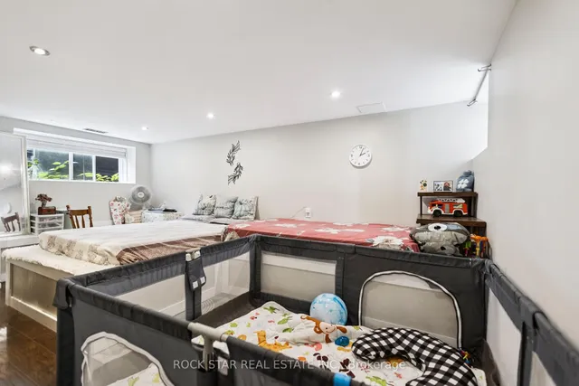 Additional image 29 of 43 Eby St