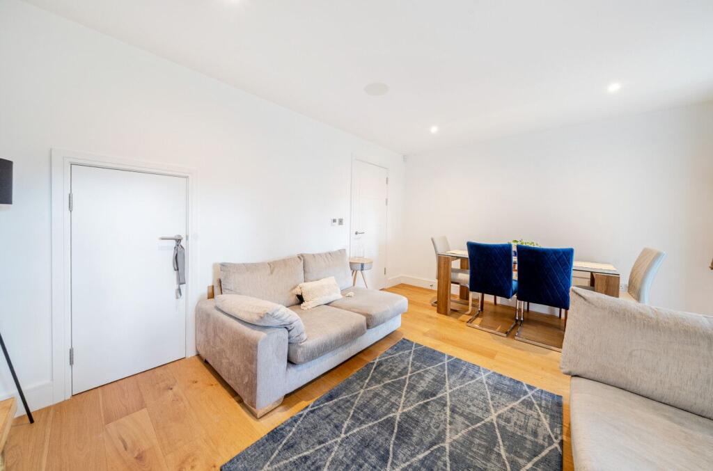 Additional image 8 of Leaside Close, Welwyn Gaden City, AL8