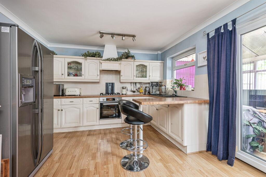 Additional image 4 of Moffat Close, Bradford