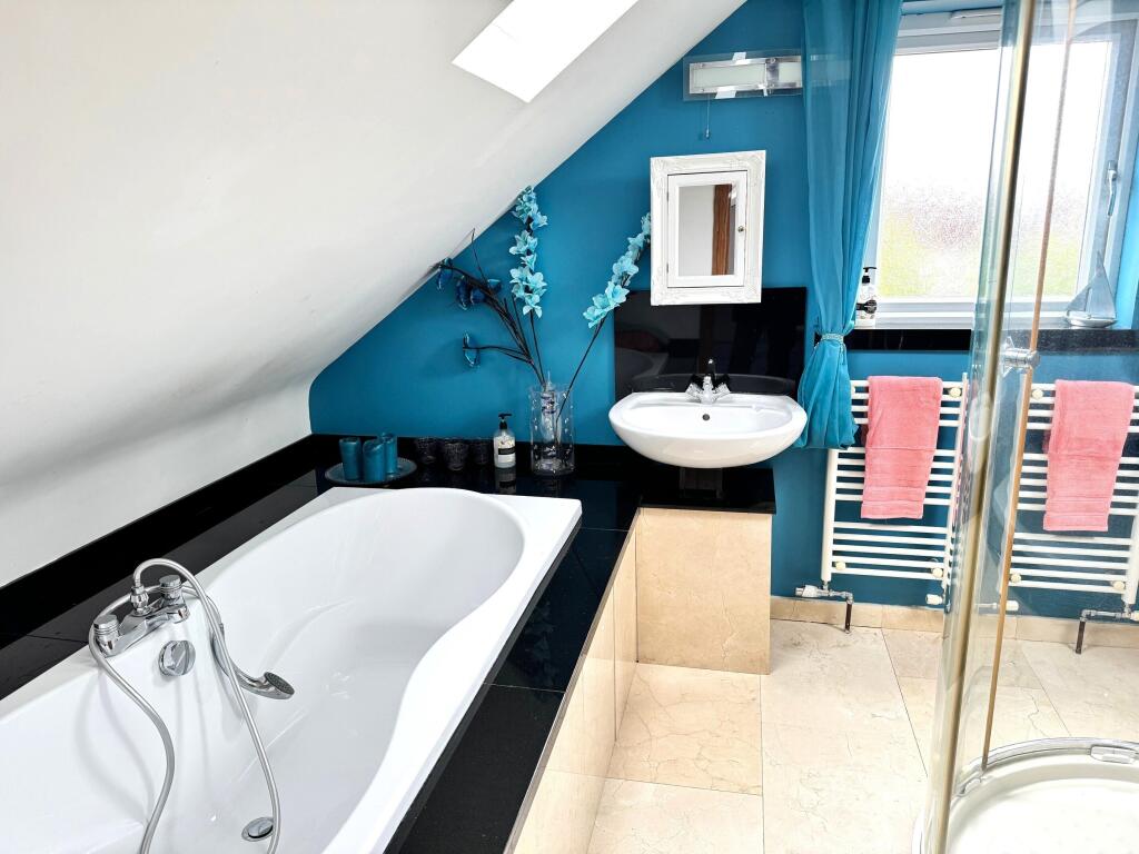 Additional image 15 of Wavendon Avenue Barton on Sea New Milton Hampshire BH25 7LS