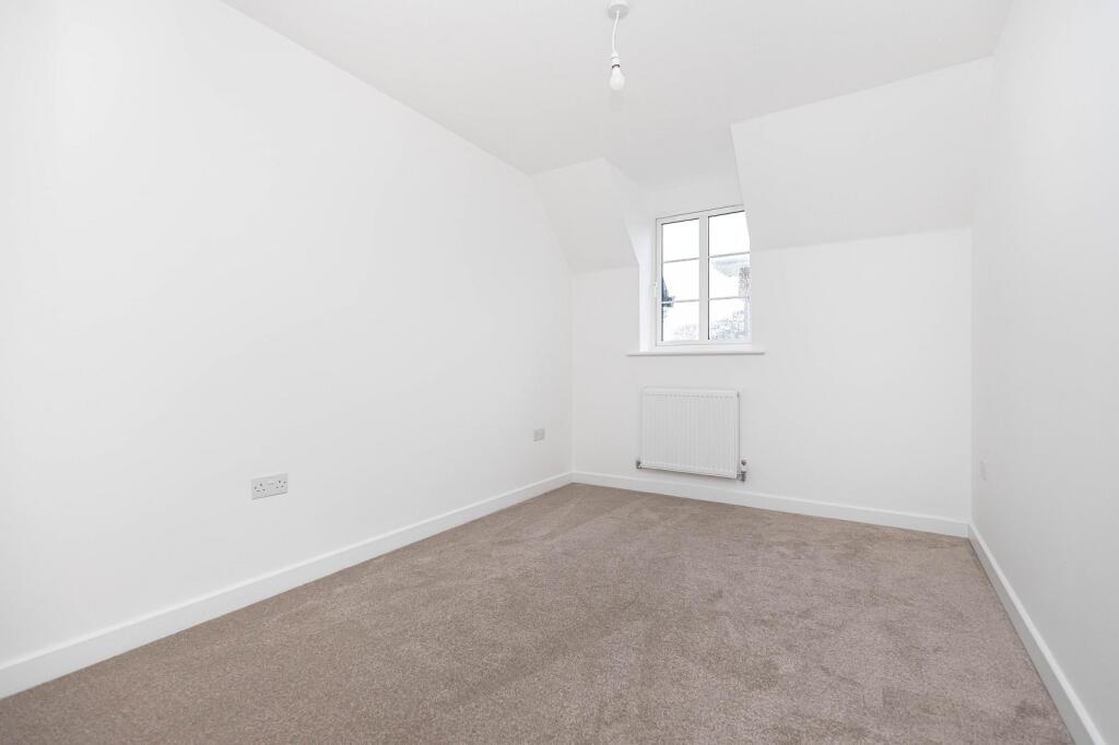 Additional image 8 of Lymington Road, Highcliffe, Dorset. BH23 5ET