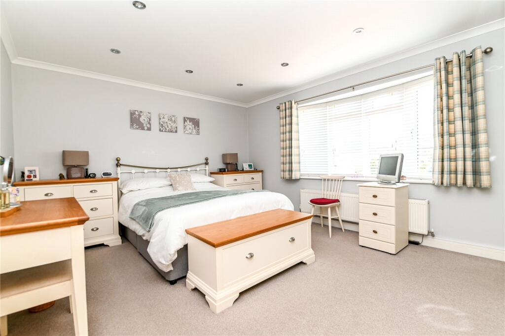 Additional image 10 of Fenleigh Close, Barton on Sea, New Milton, Hampshire, BH25