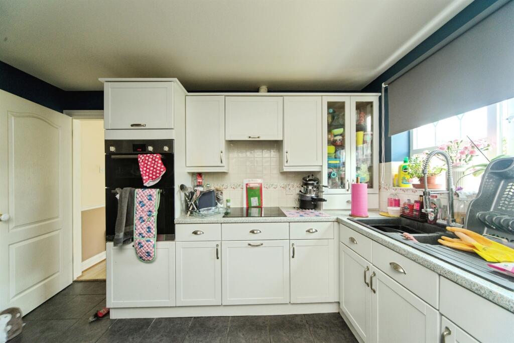 Additional image 3 of Tasmania Way, Eastbourne