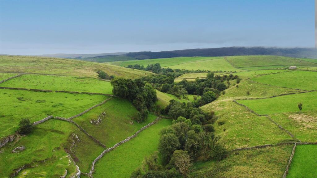 Additional image 59 of Dibbles Bridge Cottage and Annexe, Hartlington, Skipton