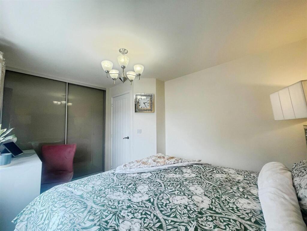 Additional image 10 of Quarry Bank Road, Bradford, BD2