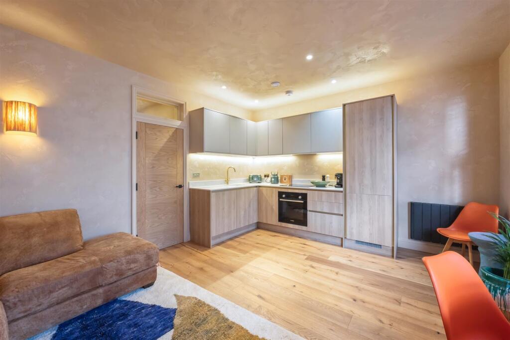 Additional image 5 of Queen Square, Brighton