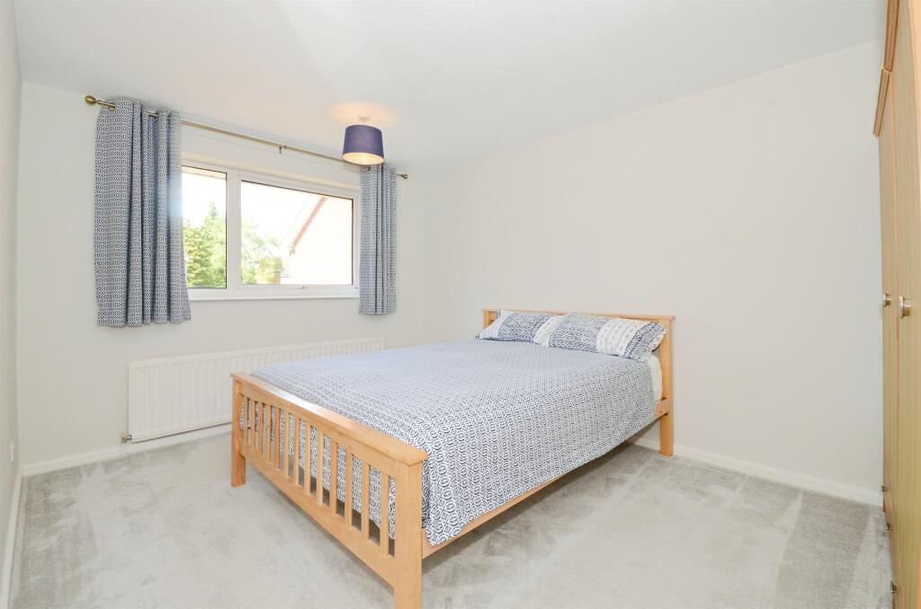 Additional image 8 of Broadstone Road, Harpenden